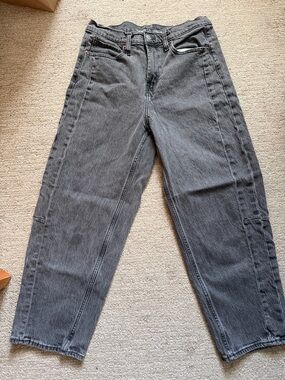High-Rise Barrel Leg Grey Washed Jeans